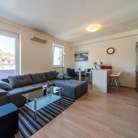 Super Petrova Apartment Zagabria Esterno foto
