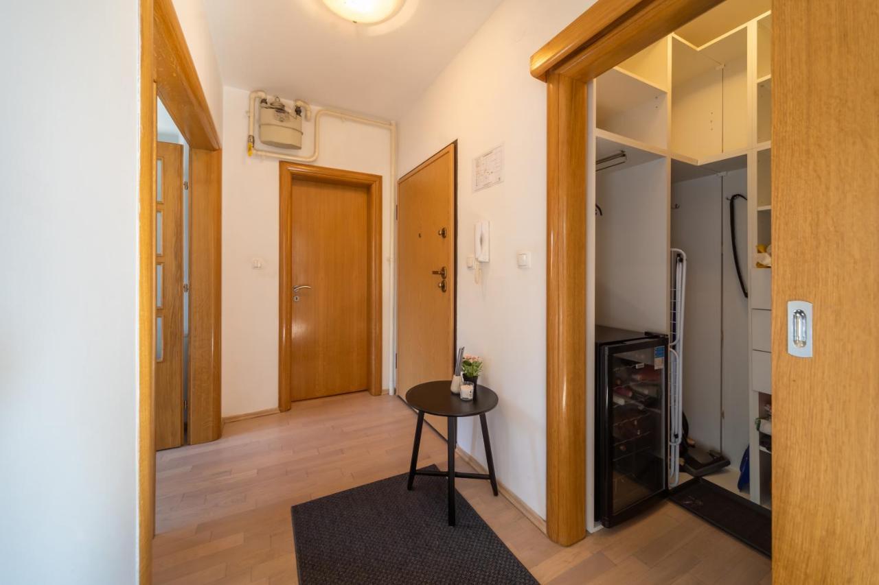 Super Petrova Apartment Zagabria Esterno foto